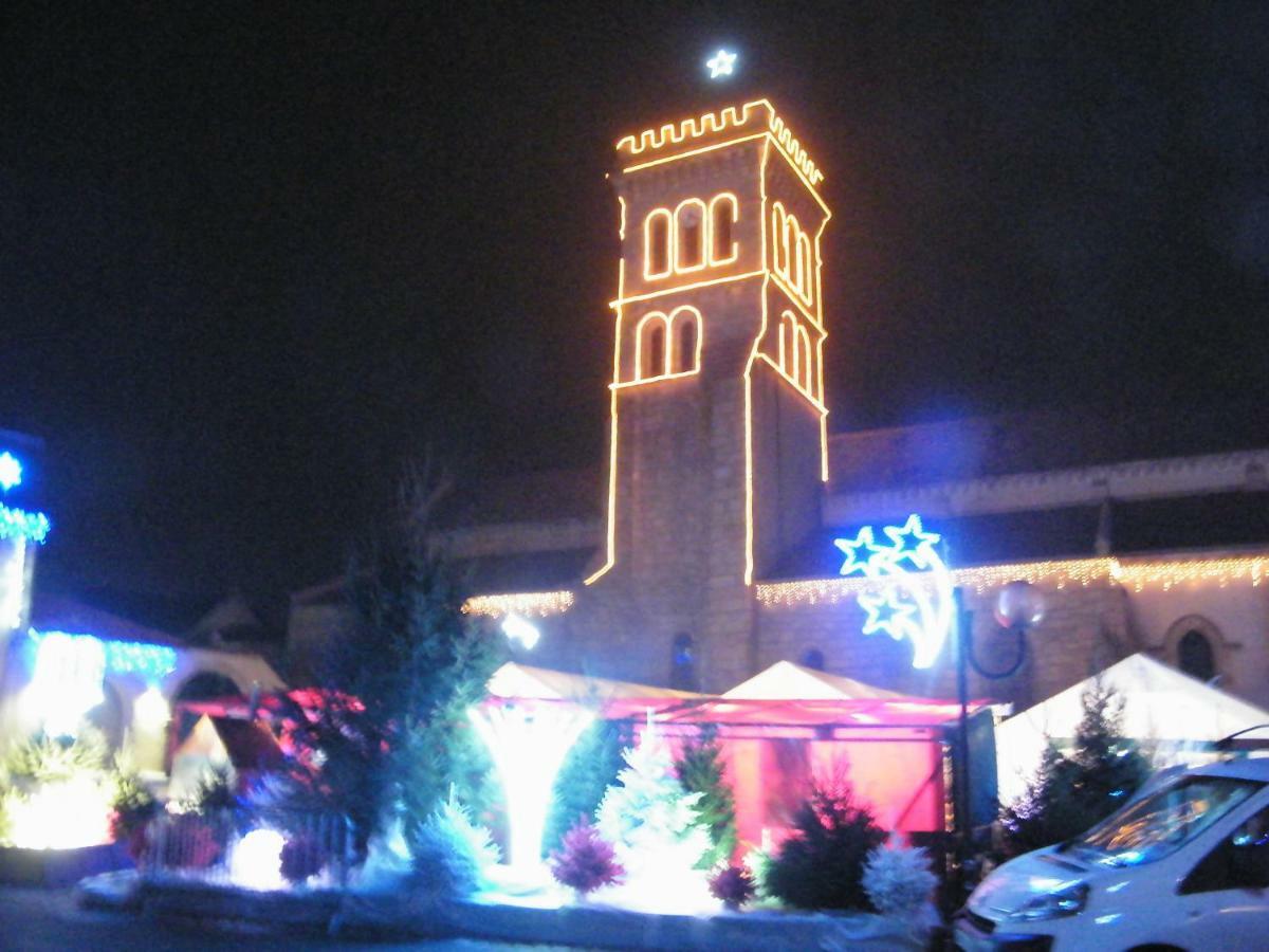 La Chapelle Villa ภายนอก รูปภาพ